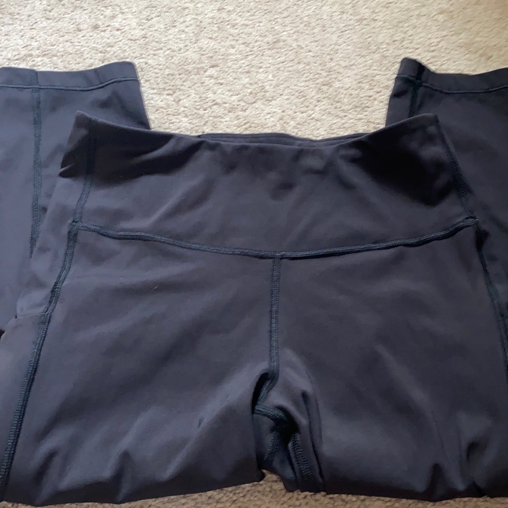Athleta Ultimate Stash pocket Capri Small PETITE